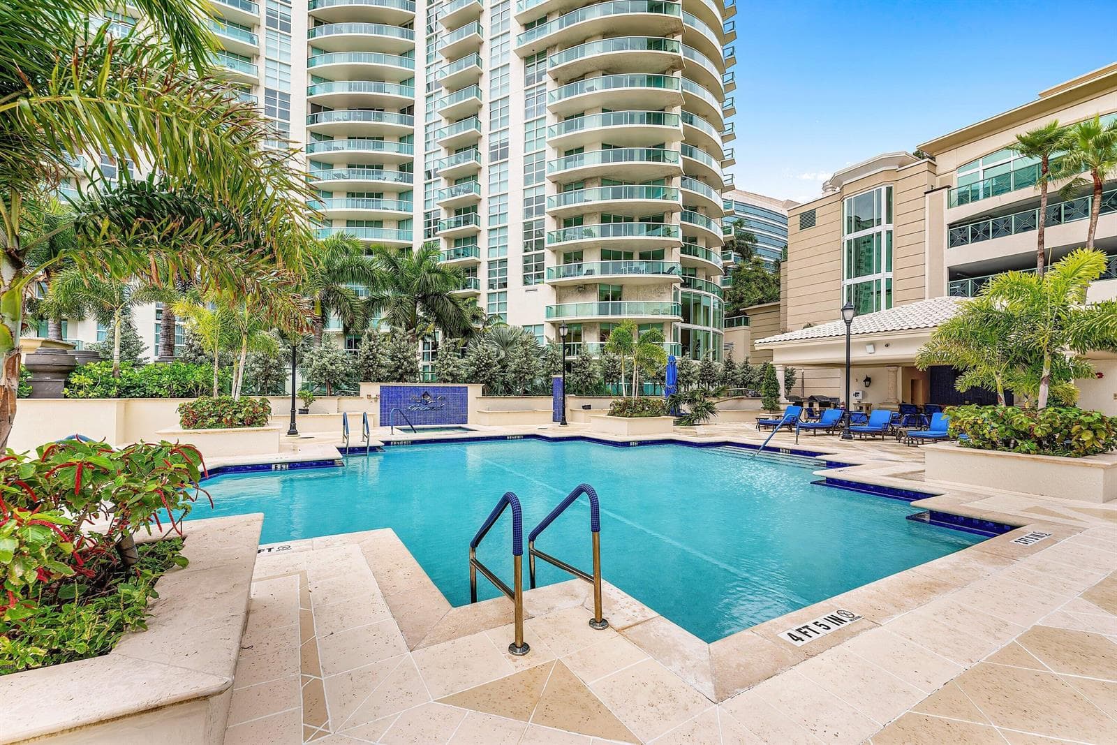 040-411NorthNewRiverDriveEast-FortLauder