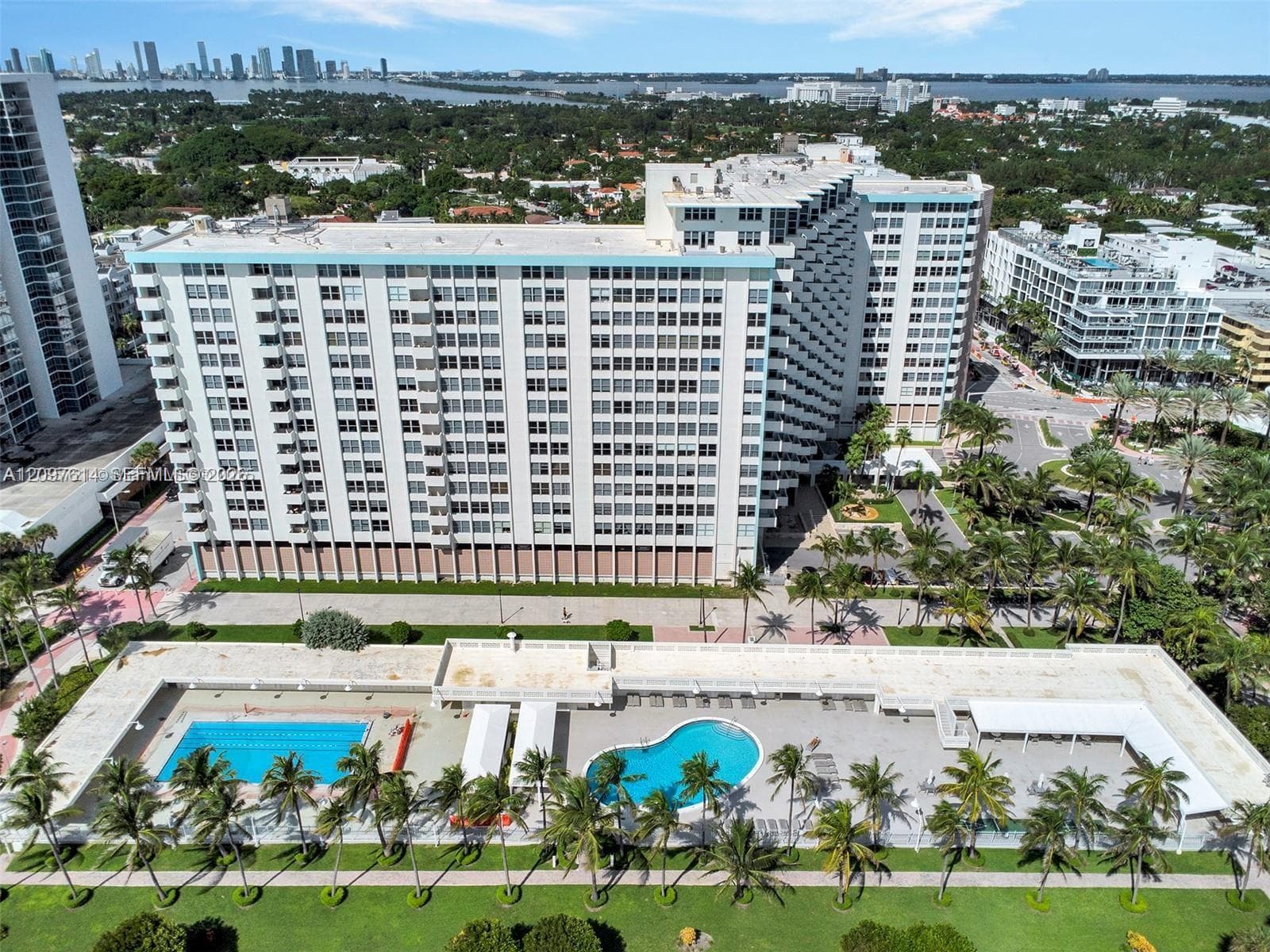 Triton Tower · #1738 in Miami Beach - Photo 2