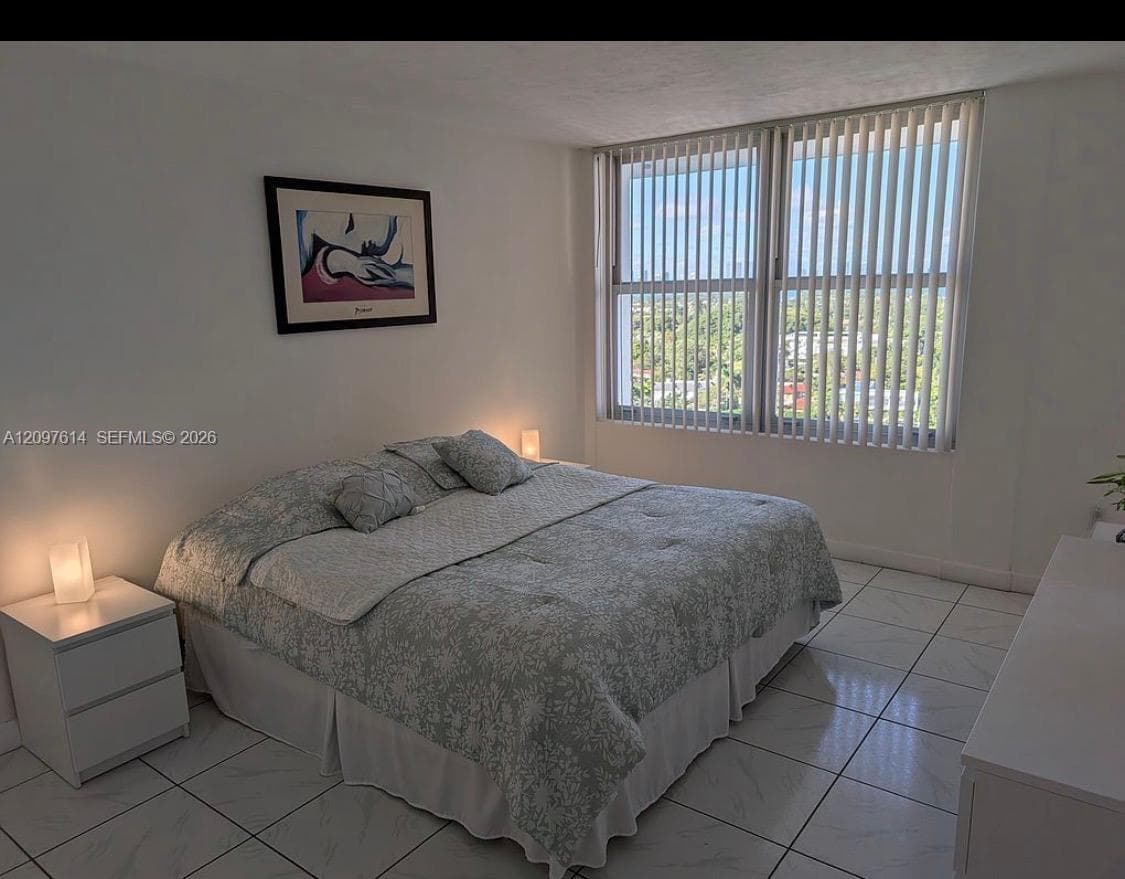 Triton Tower · #1738 in Miami Beach - Photo 12