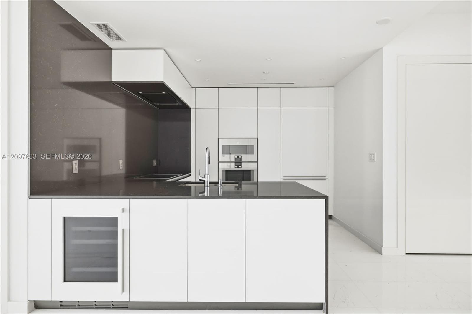 Aston Martin Residences · #1709W in Miami - Photo 2