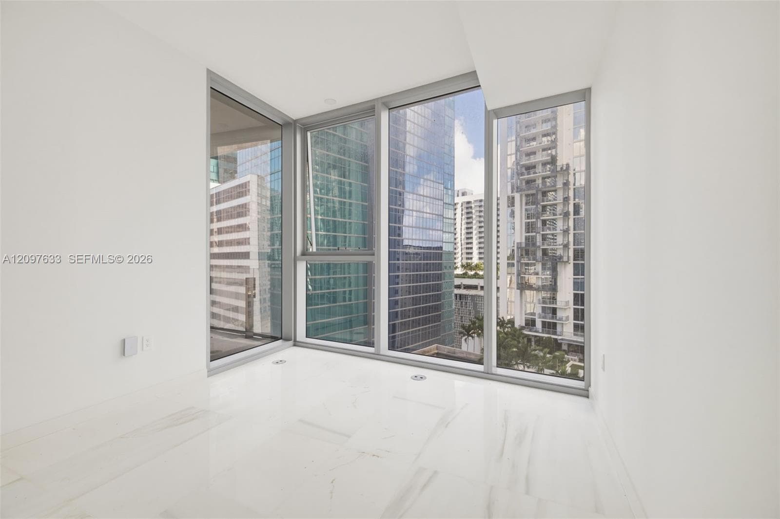 Aston Martin Residences · #1709W in Miami - Photo 17