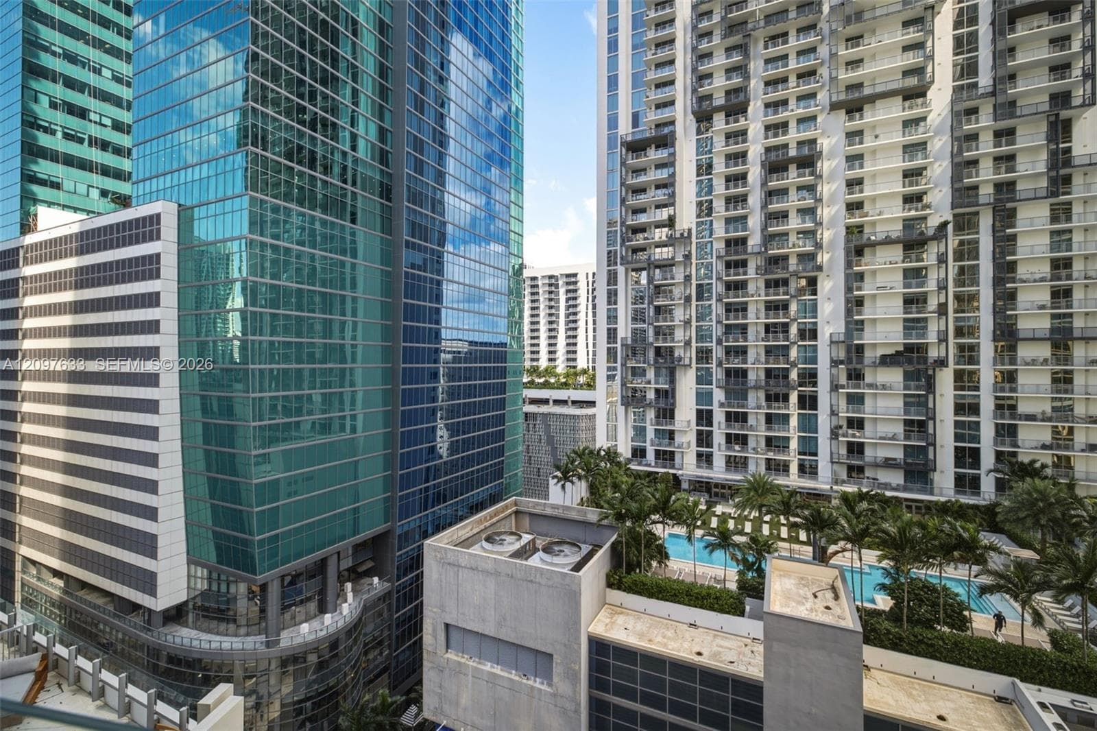 Aston Martin Residences · #1709W in Miami - Photo 5