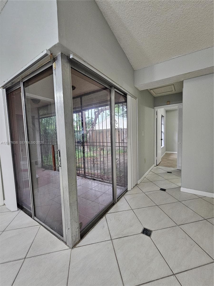 SIERRA RIDGE CONDO A · #2 in Miami - Photo 7