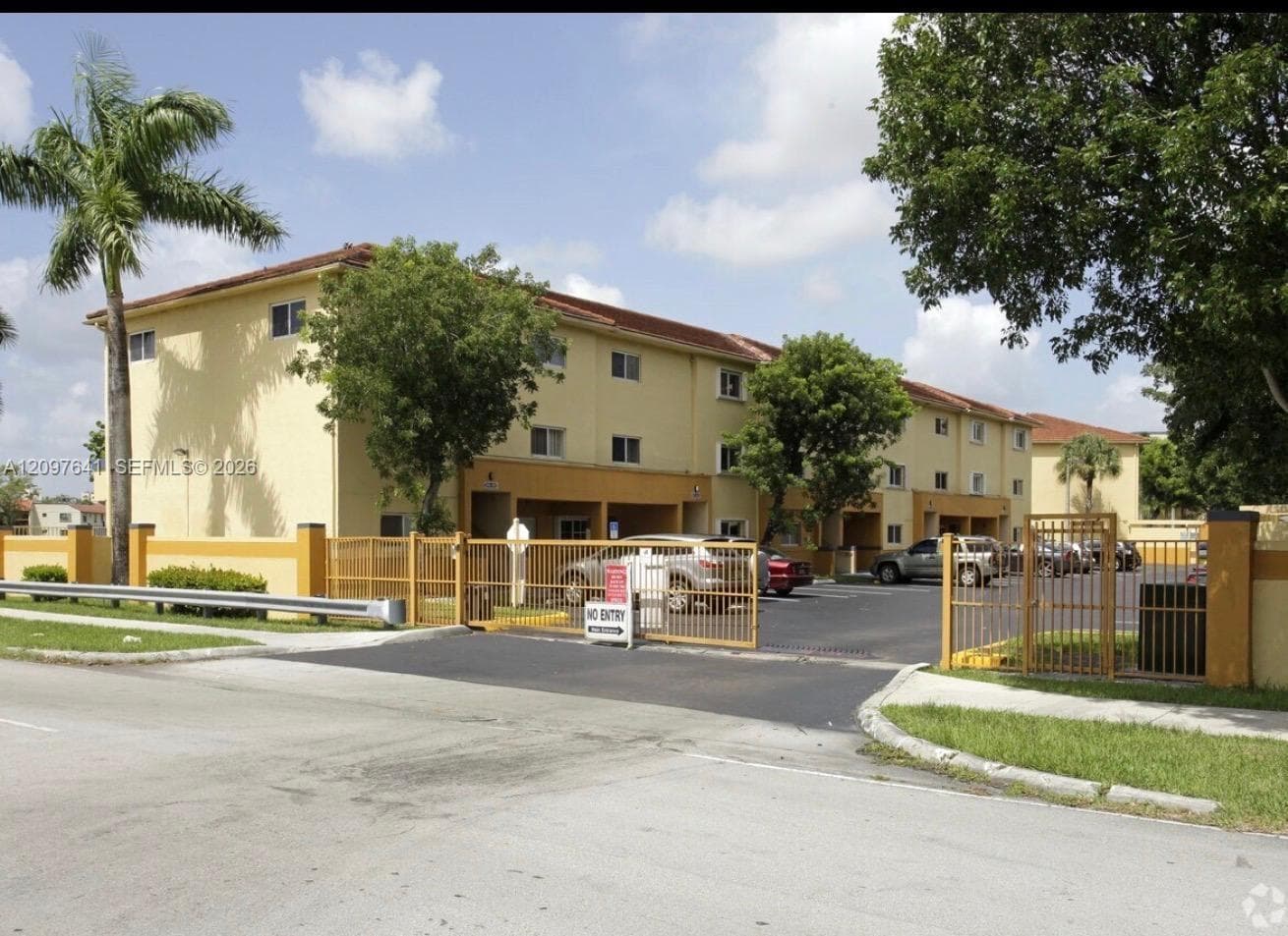 WATERVIEW CONDO · #13-207 in Miami - Photo 2