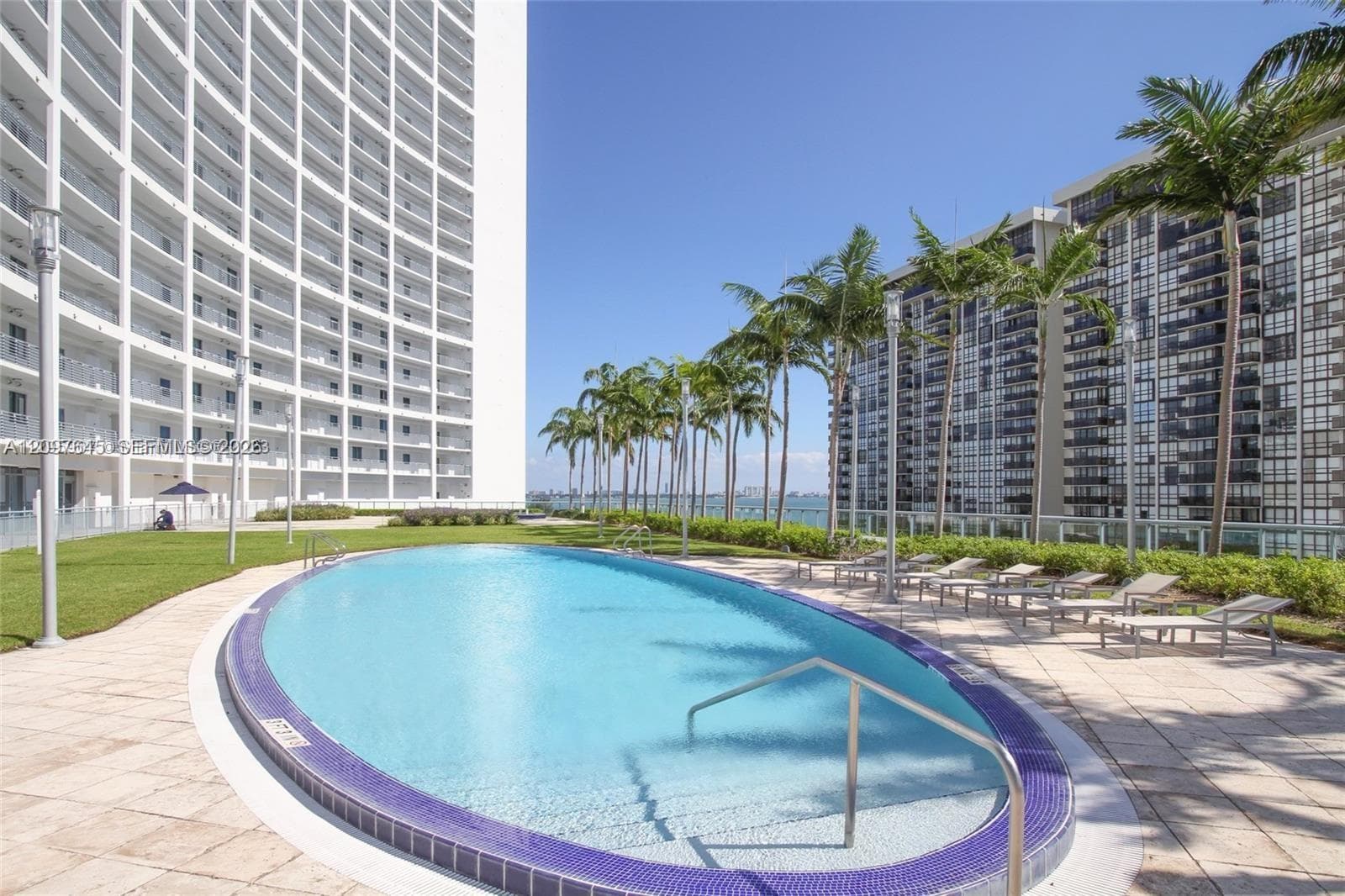 Blue Condominium · #2509 in Miami - Photo 23