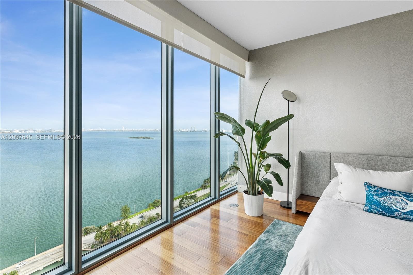 Blue Condominium · #2509 in Miami - Photo 9