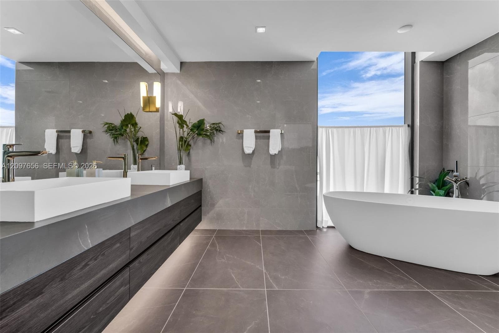 Solemar Pompano Beach · #906 in Pompano Beach - Photo 65