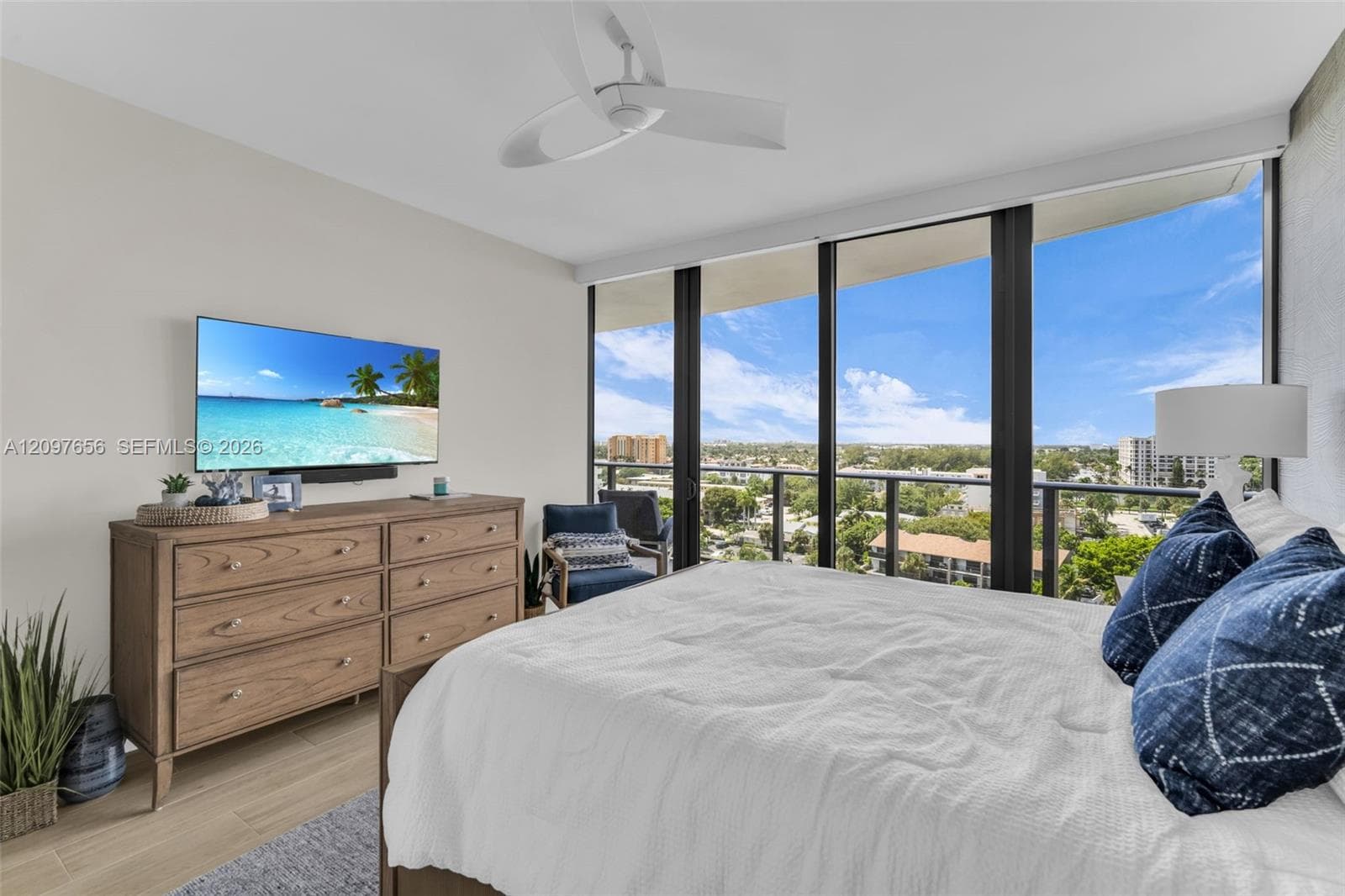 Solemar Pompano Beach · #906 in Pompano Beach - Photo 37
