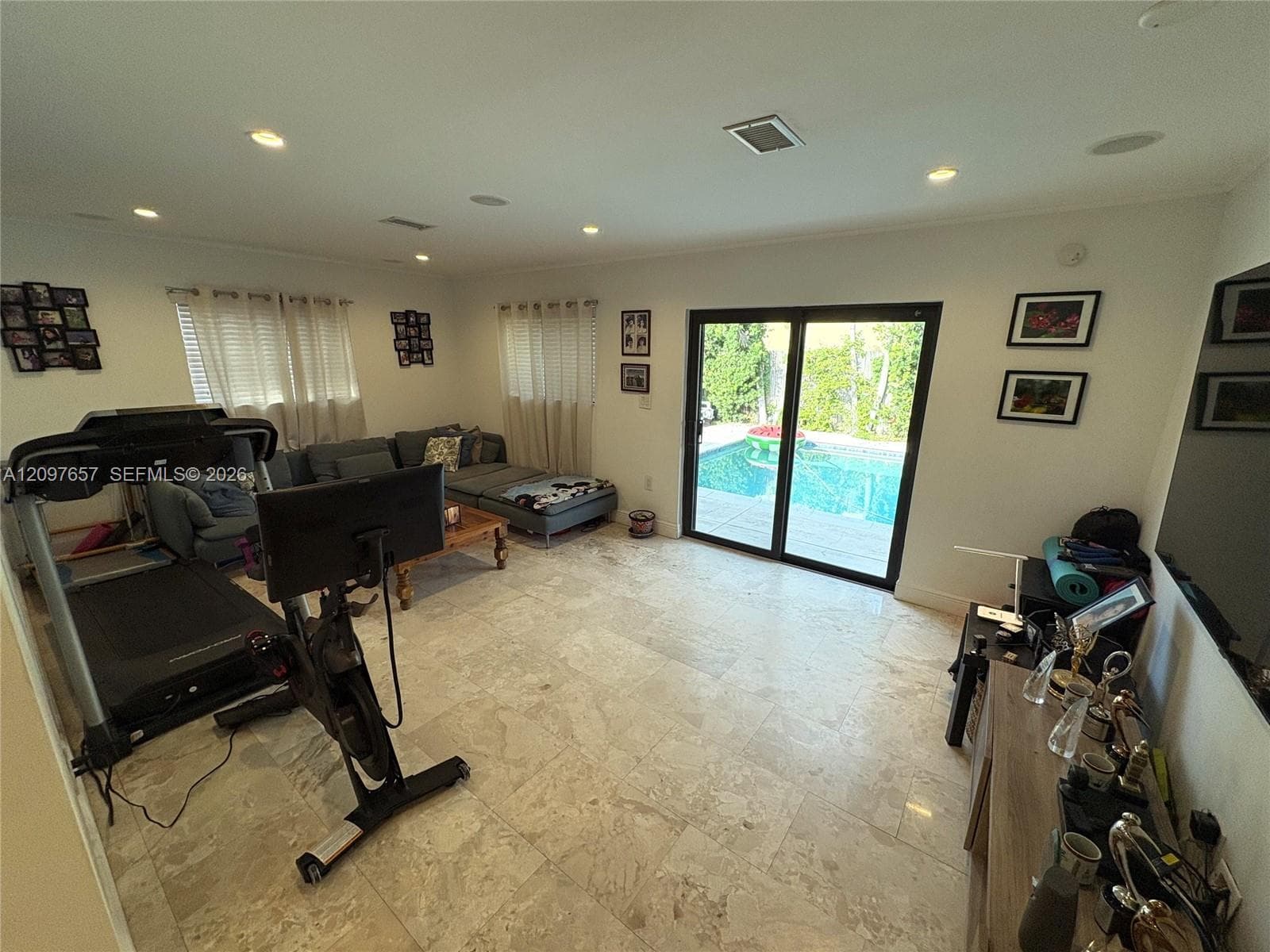2730 SW 76th Ave photo 10