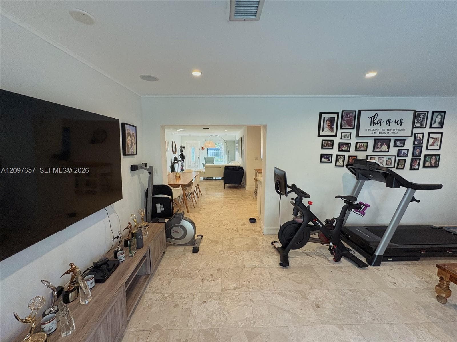 2730 SW 76th Ave photo 11