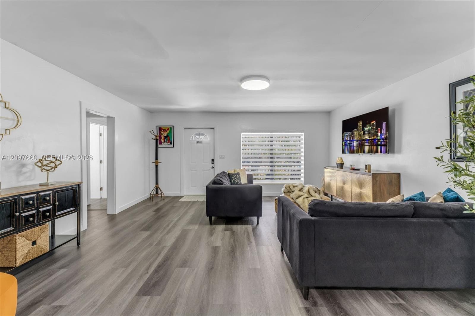 6355 SW 30th St photo 6