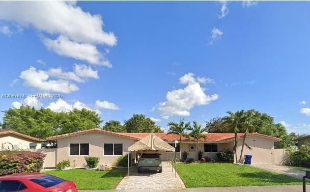 405 SW 106th Ave photo 1