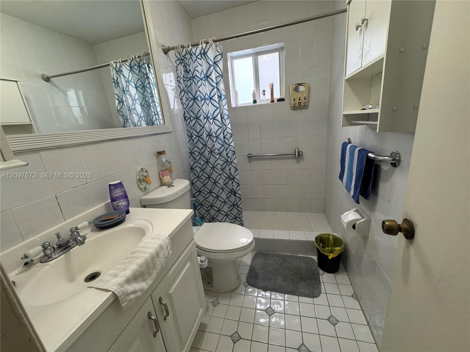 405 SW 106th Ave photo 5
