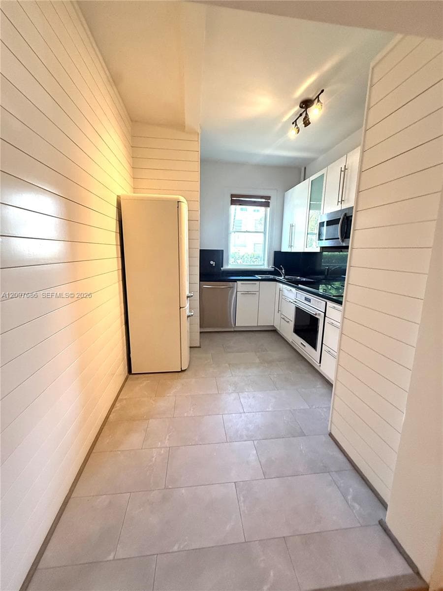 THE ESPLANADE BEACH CONDO · #108 in Miami Beach - Photo 6