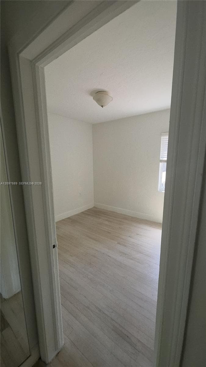 702 Boabadilla St photo 5