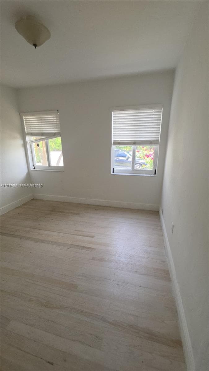 702 Boabadilla St photo 10