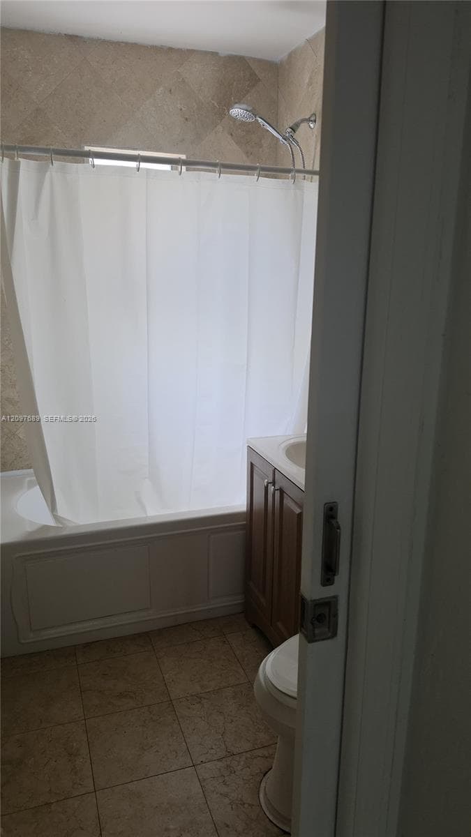 702 Boabadilla St photo 14