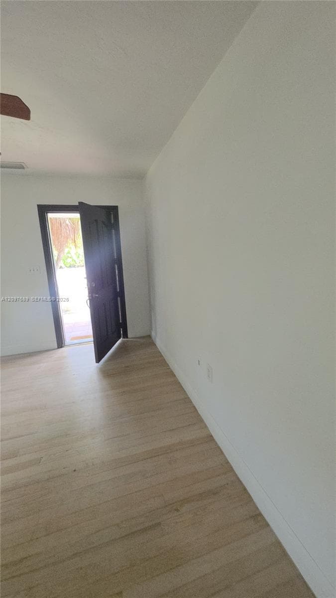 702 Boabadilla St photo 19
