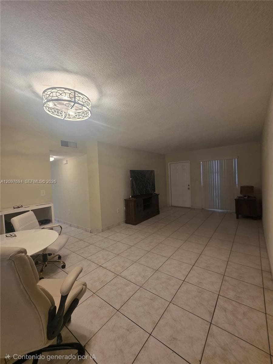 2505 W 76th St #103 photo 7