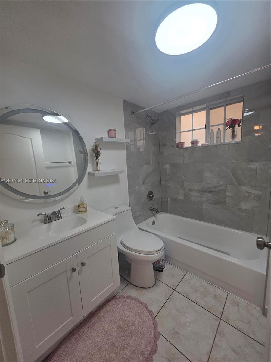 2505 W 76th St #103 photo 20