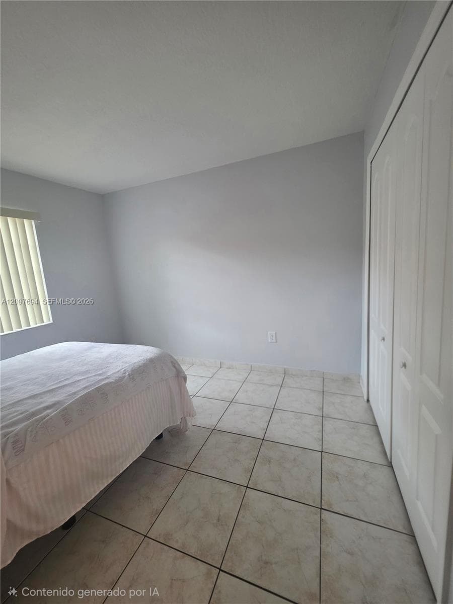 2505 W 76th St #103 photo 15