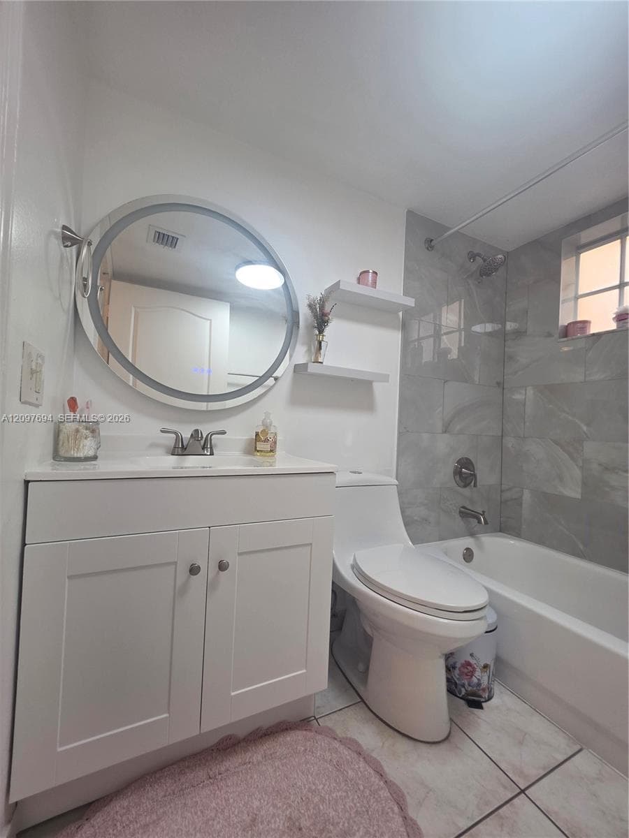 2505 W 76th St #103 photo 19