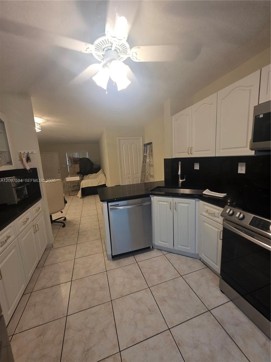 2505 W 76th St #103 photo 21