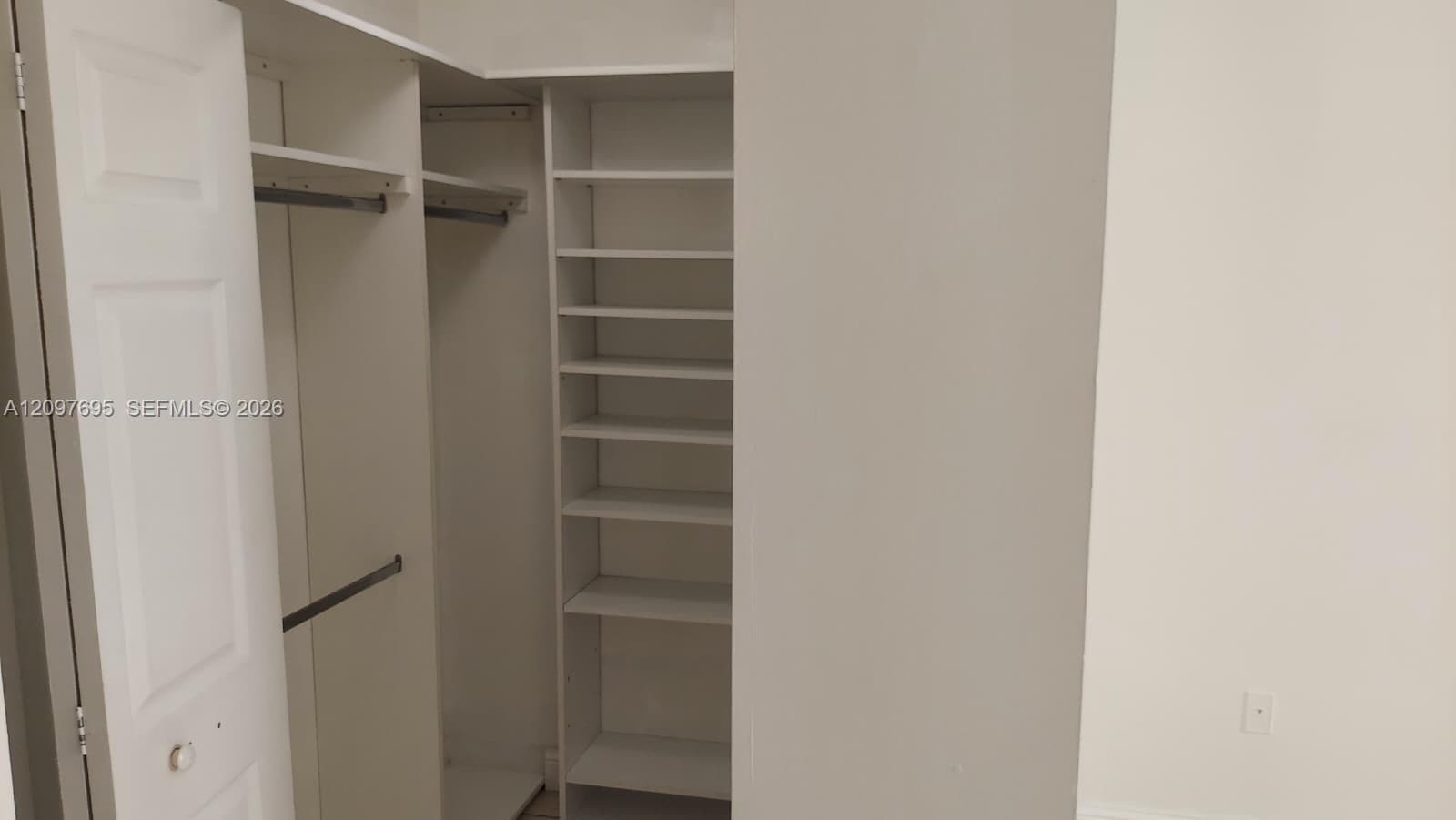 KENDALL LAKE TOWERS CONDO · #209 in Miami - Photo 10
