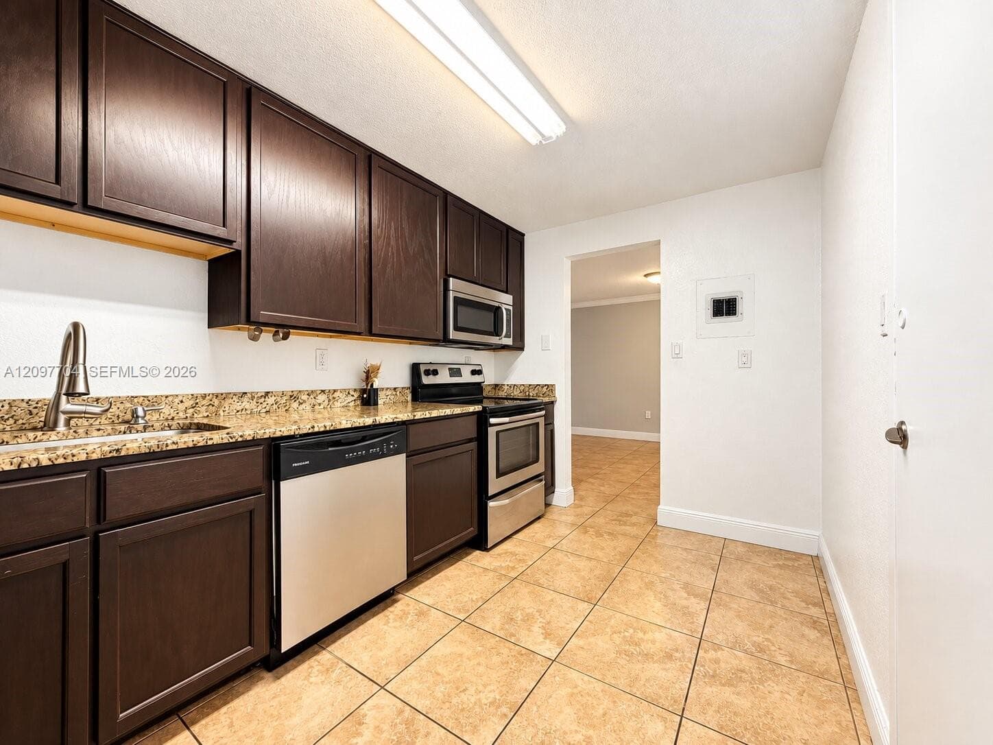 BAYVIEW PALMS CONDO · #236 in North Miami - Photo 6