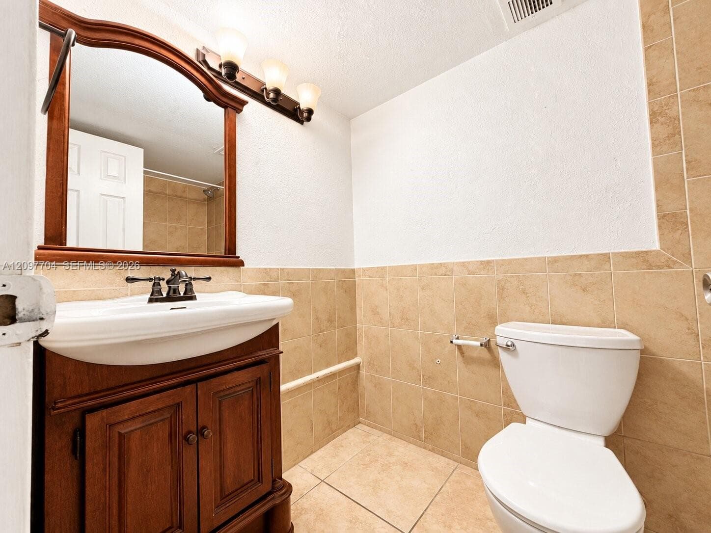 BAYVIEW PALMS CONDO · #236 in North Miami - Photo 13
