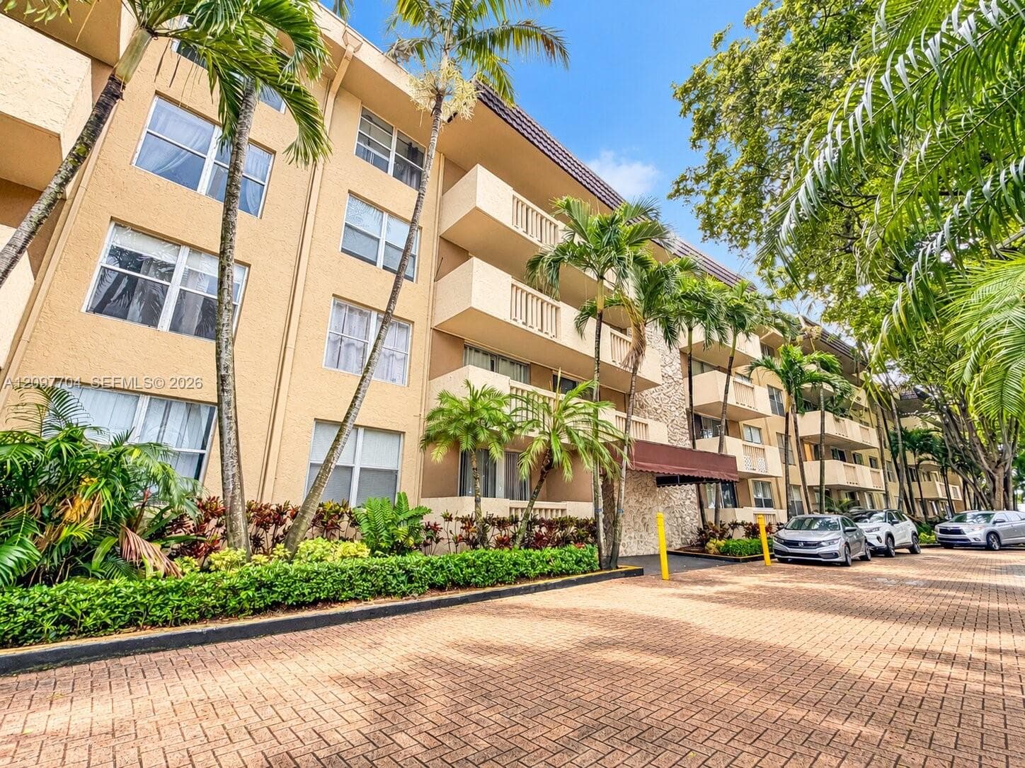 BAYVIEW PALMS CONDO · #236 in North Miami - Photo 1