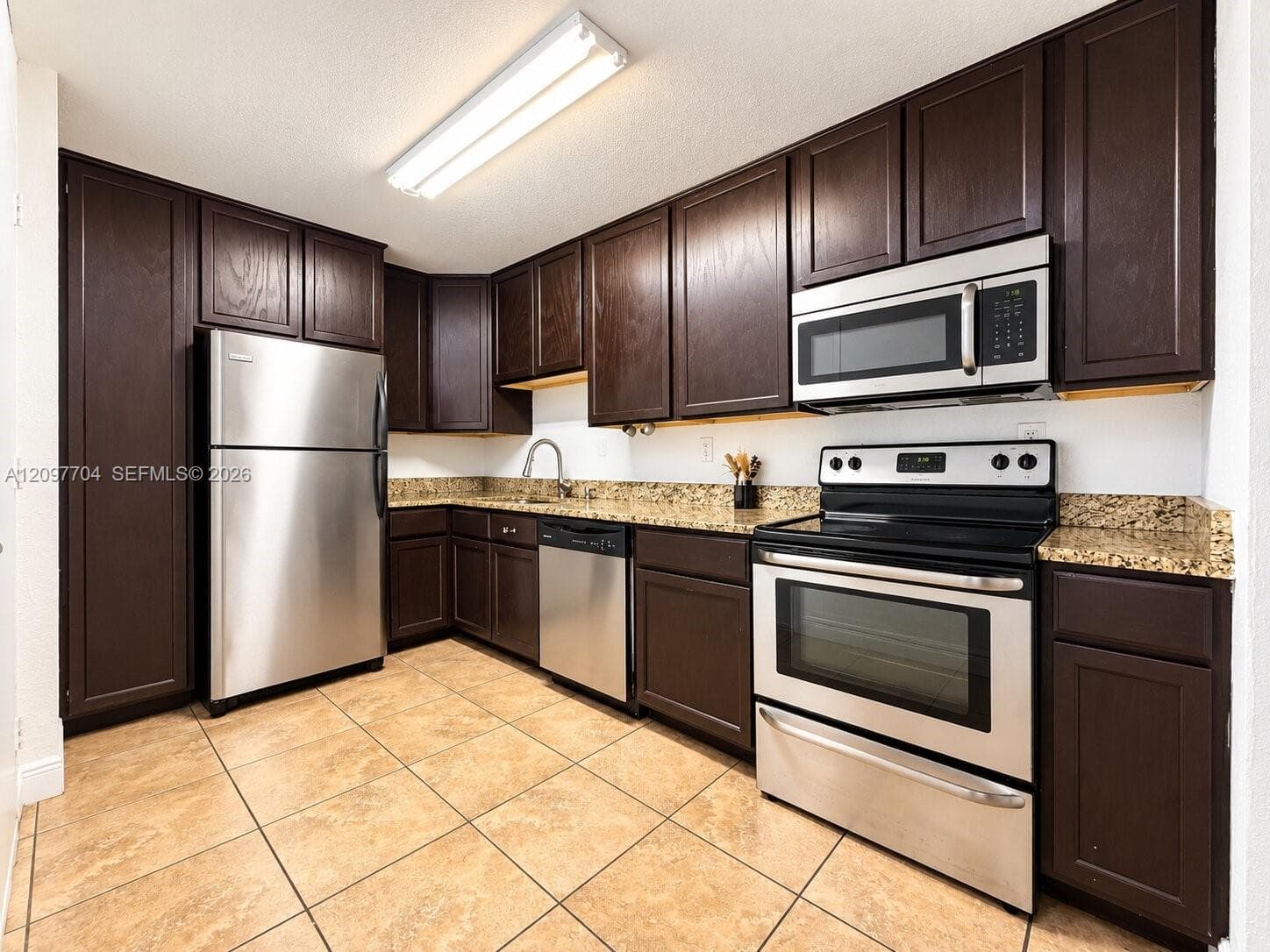BAYVIEW PALMS CONDO · #236 in North Miami - Photo 5