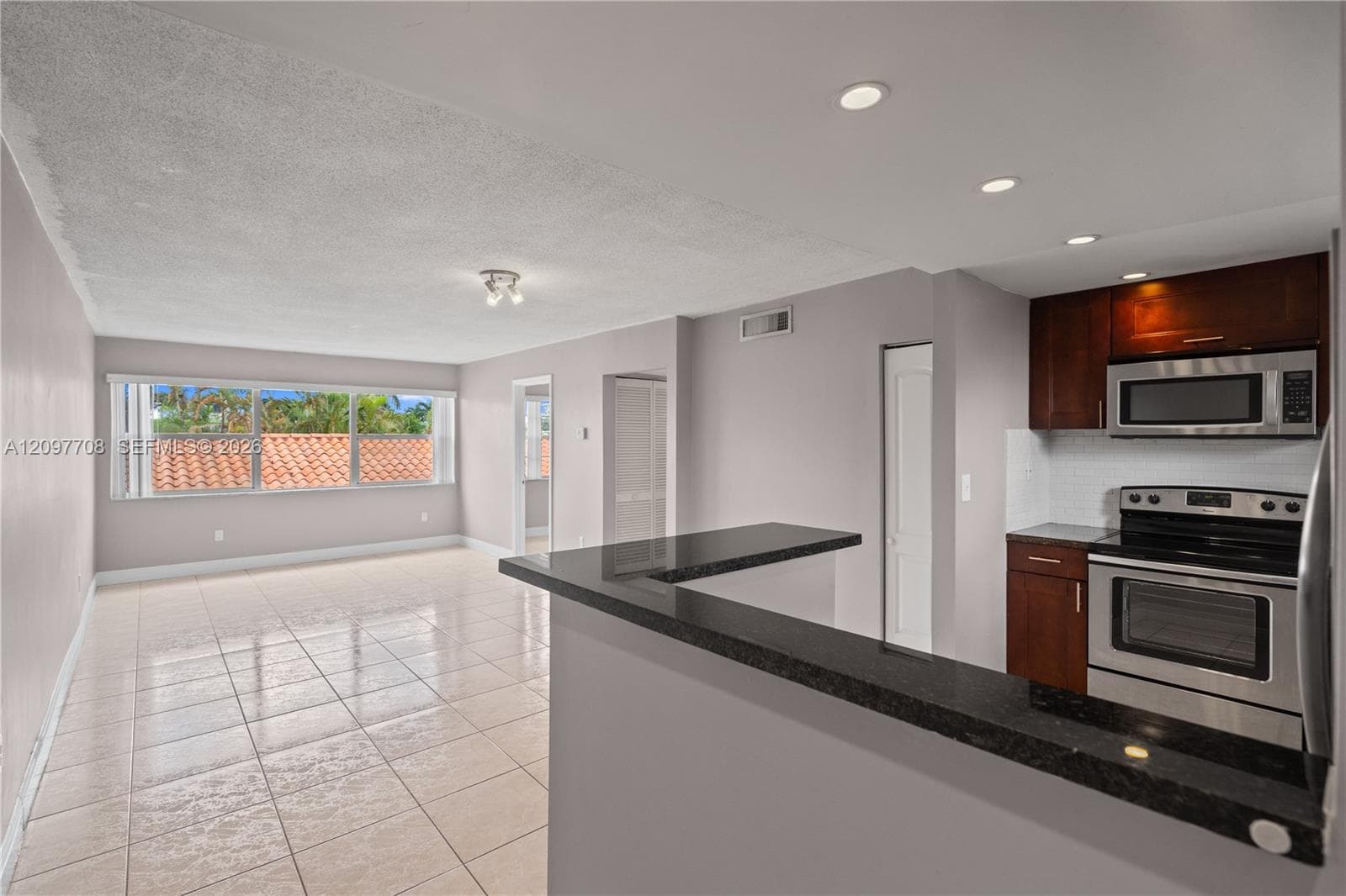 ENCLAVE TOWER CONDO · #6 in Miami Beach - Photo 3