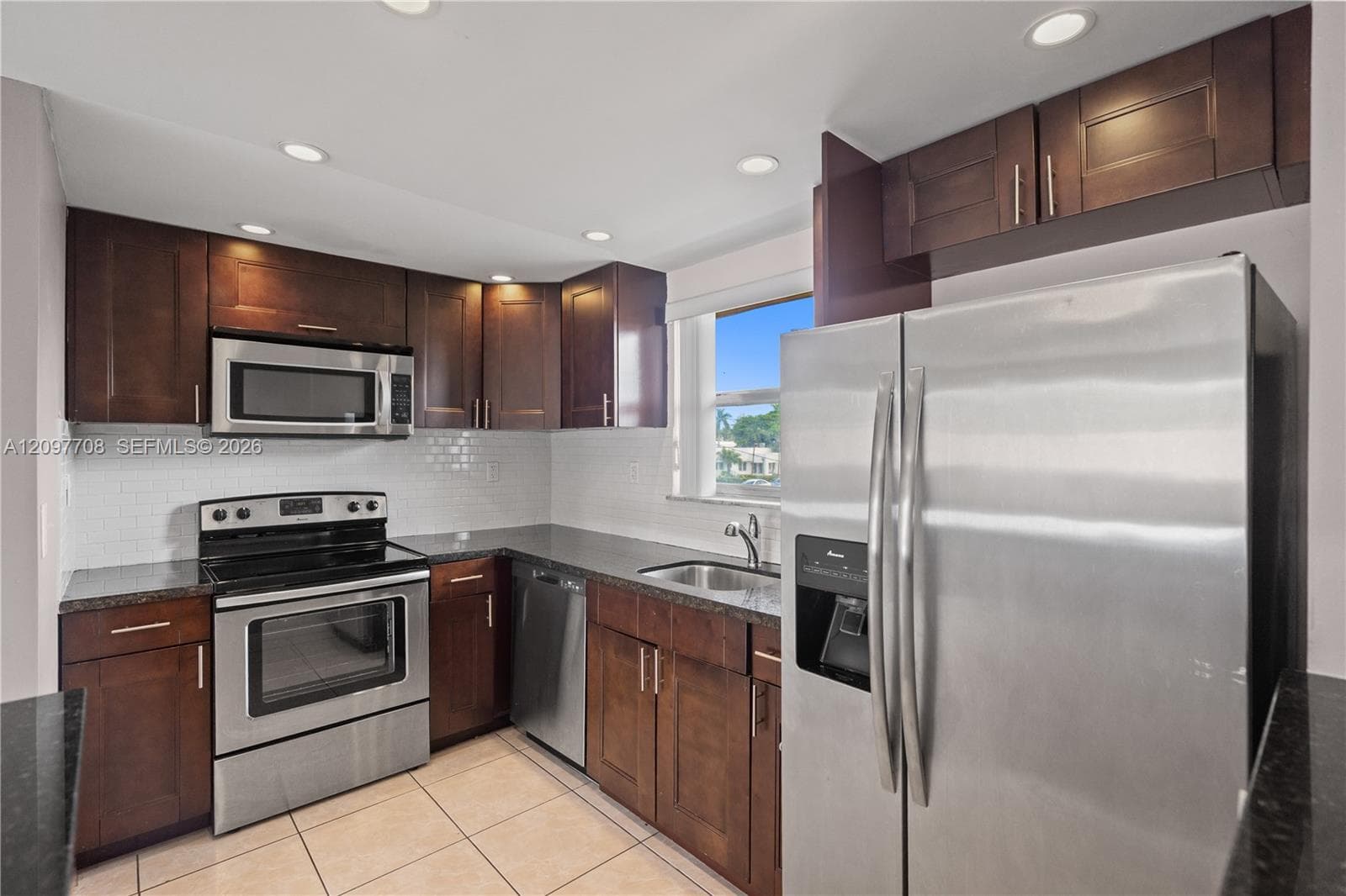 ENCLAVE TOWER CONDO · #6 in Miami Beach - Photo 5