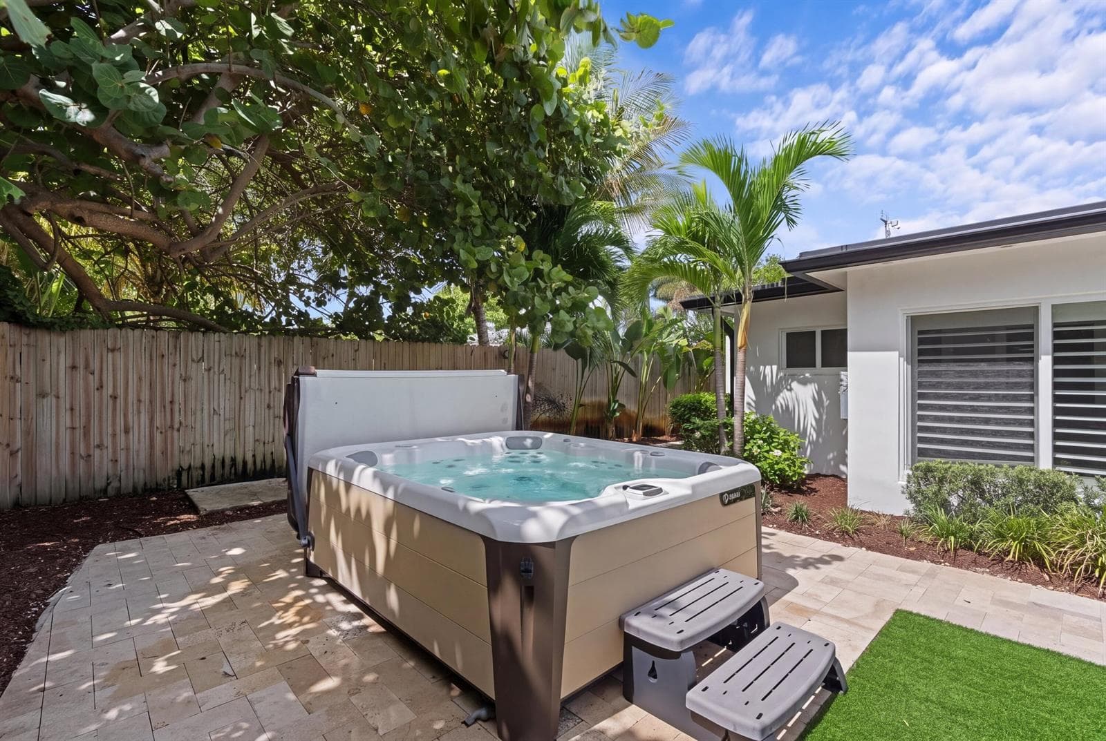 Jacuzzi