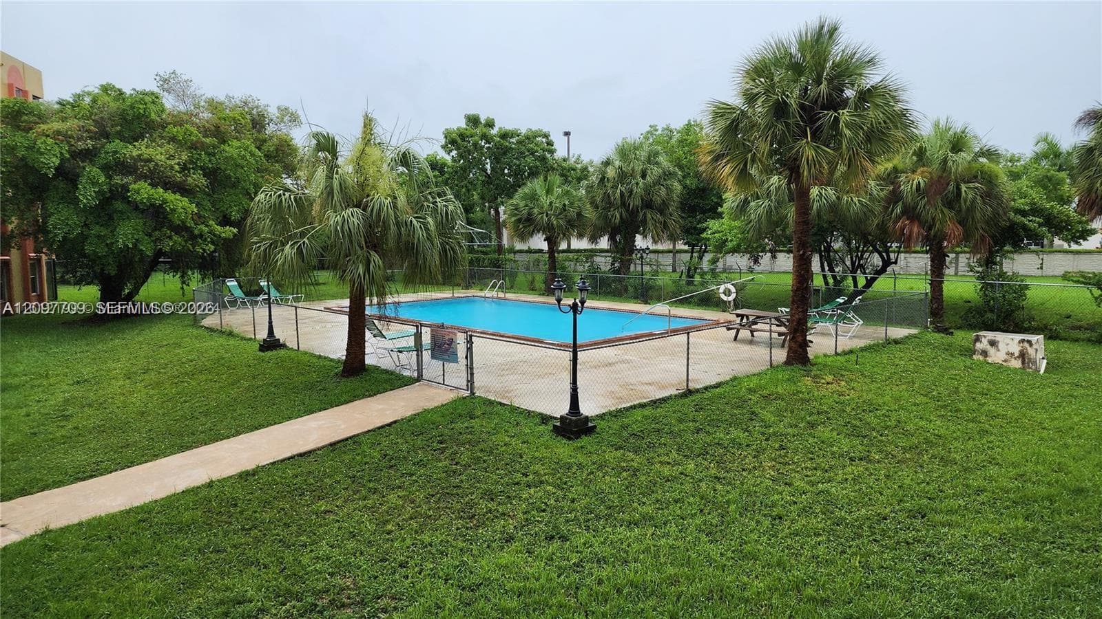 CASTILLIAN CLUB CONDO · #406 in Miami - Photo 15