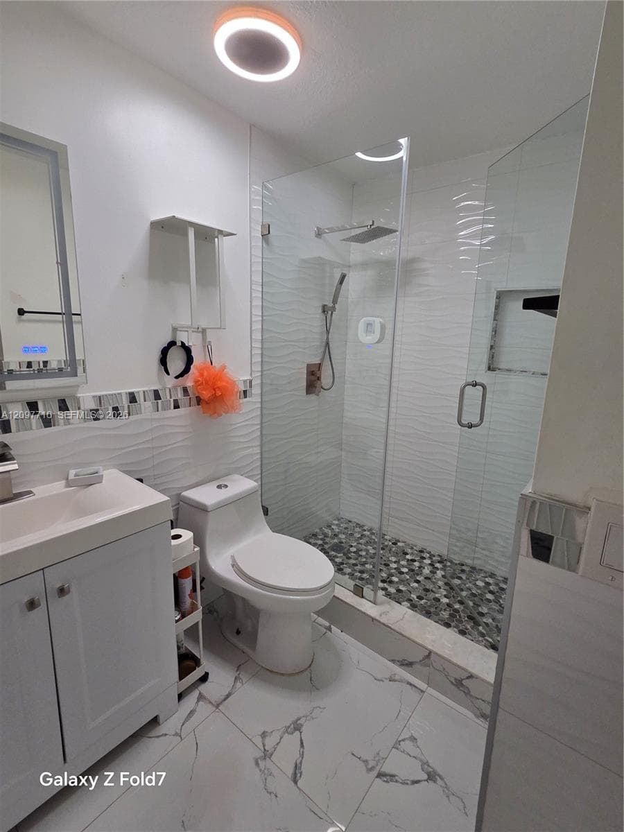 16884 SW 109th Ct photo 10