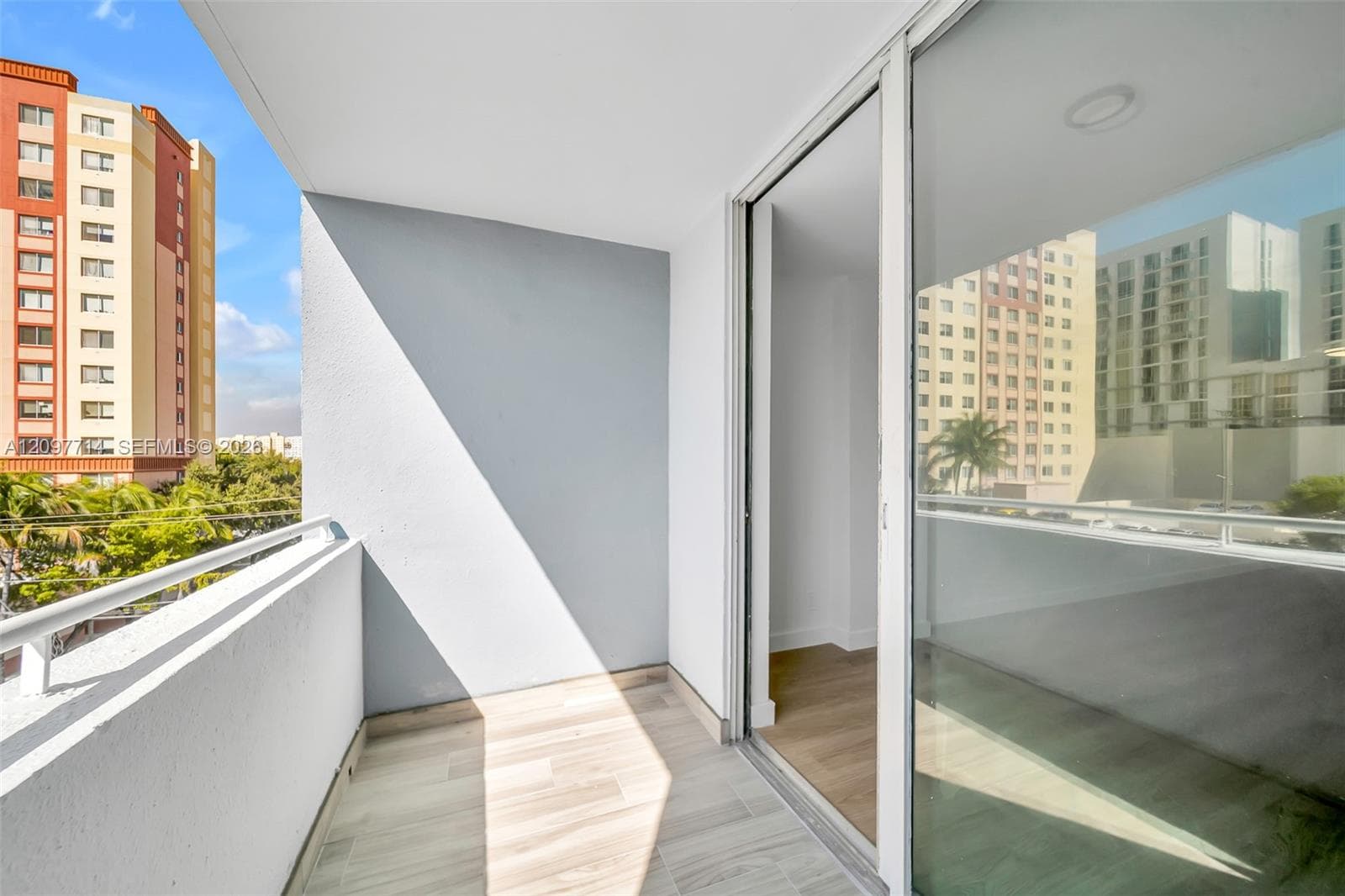 RIOPLAZA CONDOMINIUM NORT · #502 in Miami - Photo 13