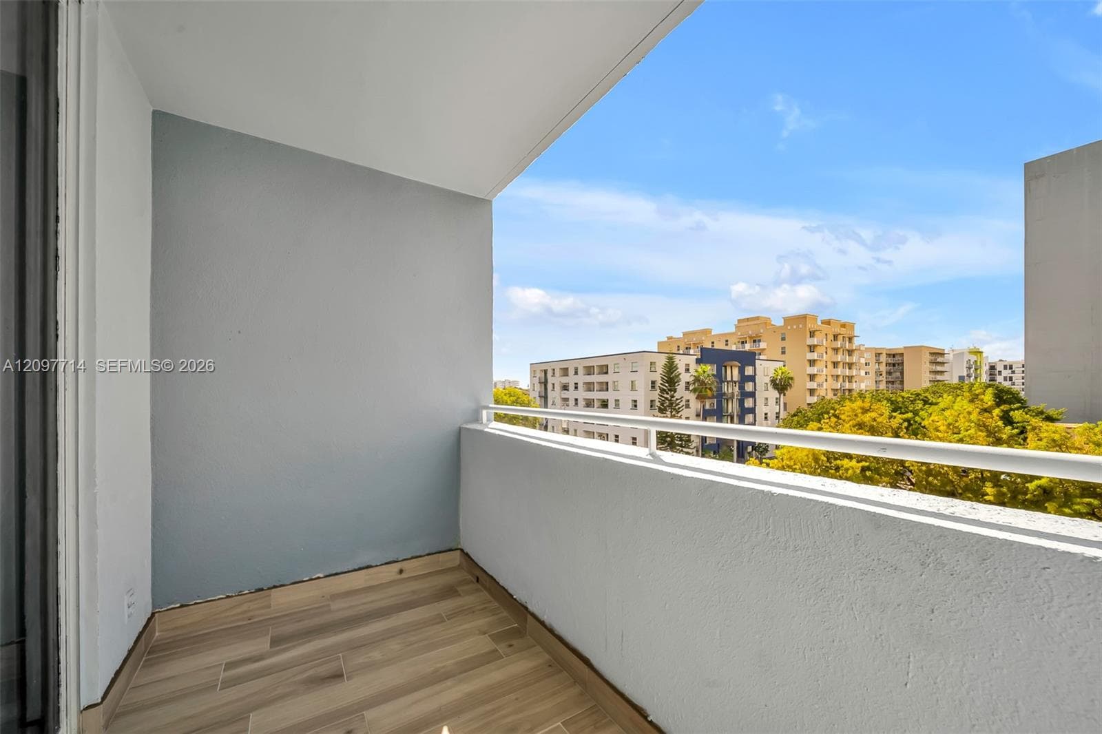 RIOPLAZA CONDOMINIUM NORT · #502 in Miami - Photo 12