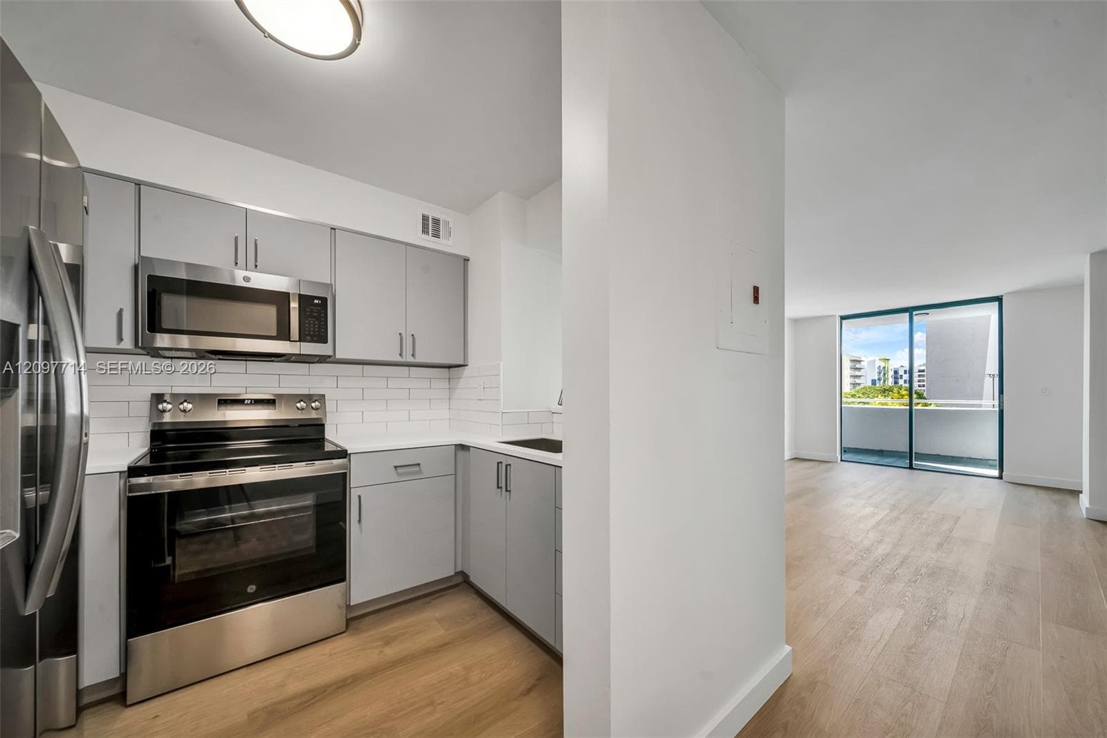 RIOPLAZA CONDOMINIUM NORT · #502 in Miami - Photo 3
