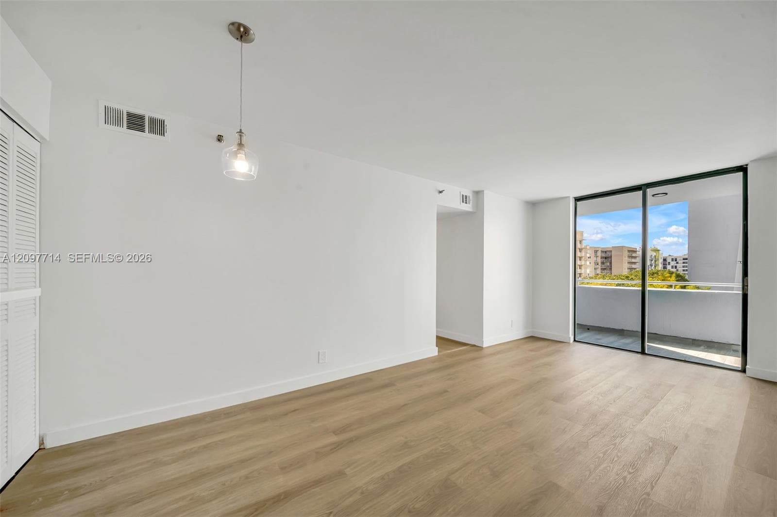 RIOPLAZA CONDOMINIUM NORT · #502 in Miami - Photo 10