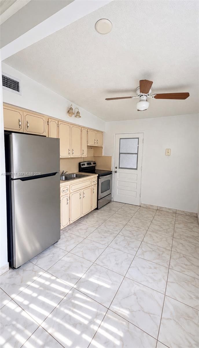 2040 Wilmington St #0 photo 6