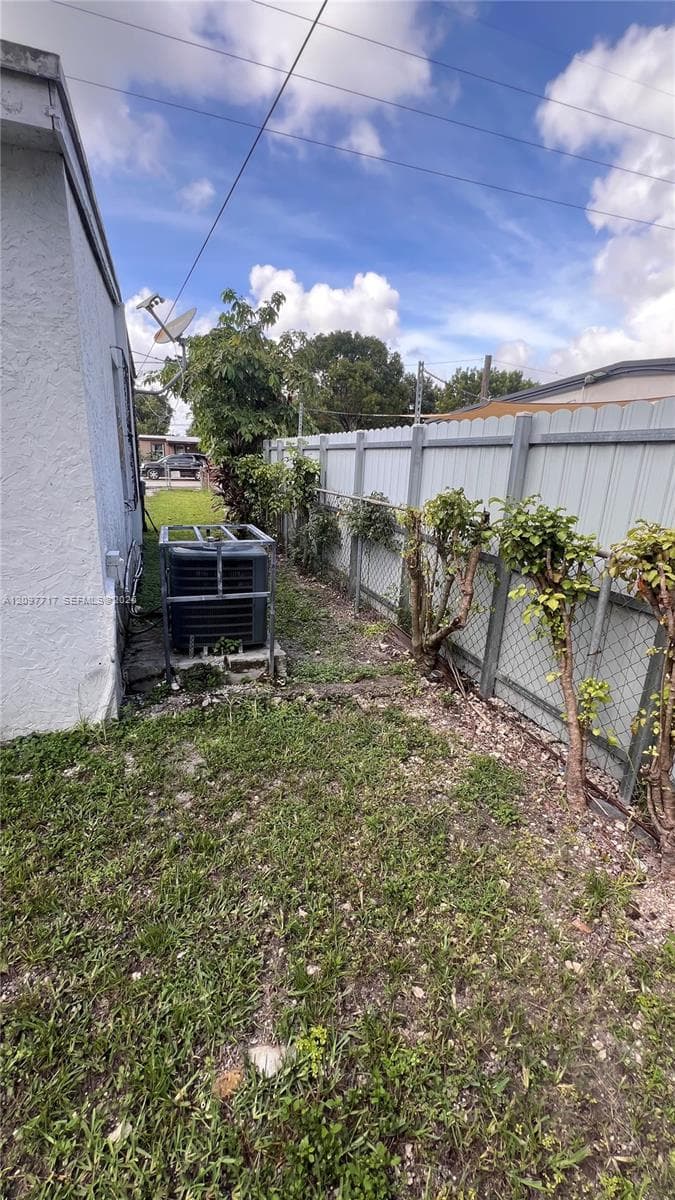 2040 Wilmington St #0 photo 14