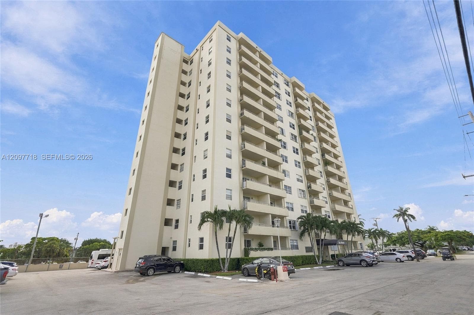 VICTORIA PARK TOWER CONDO · #304 in Fort Lauderdale - Photo 2
