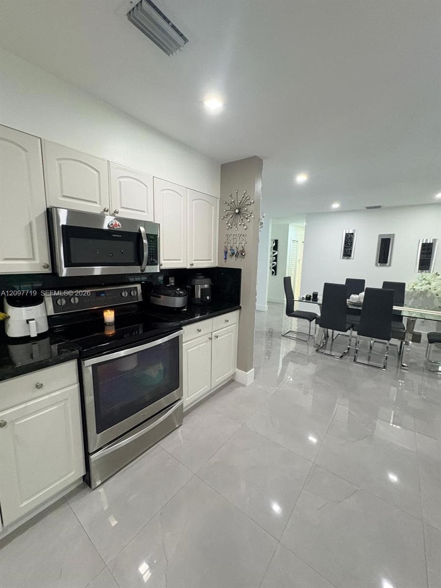 10450 SW 42nd Ter photo 20