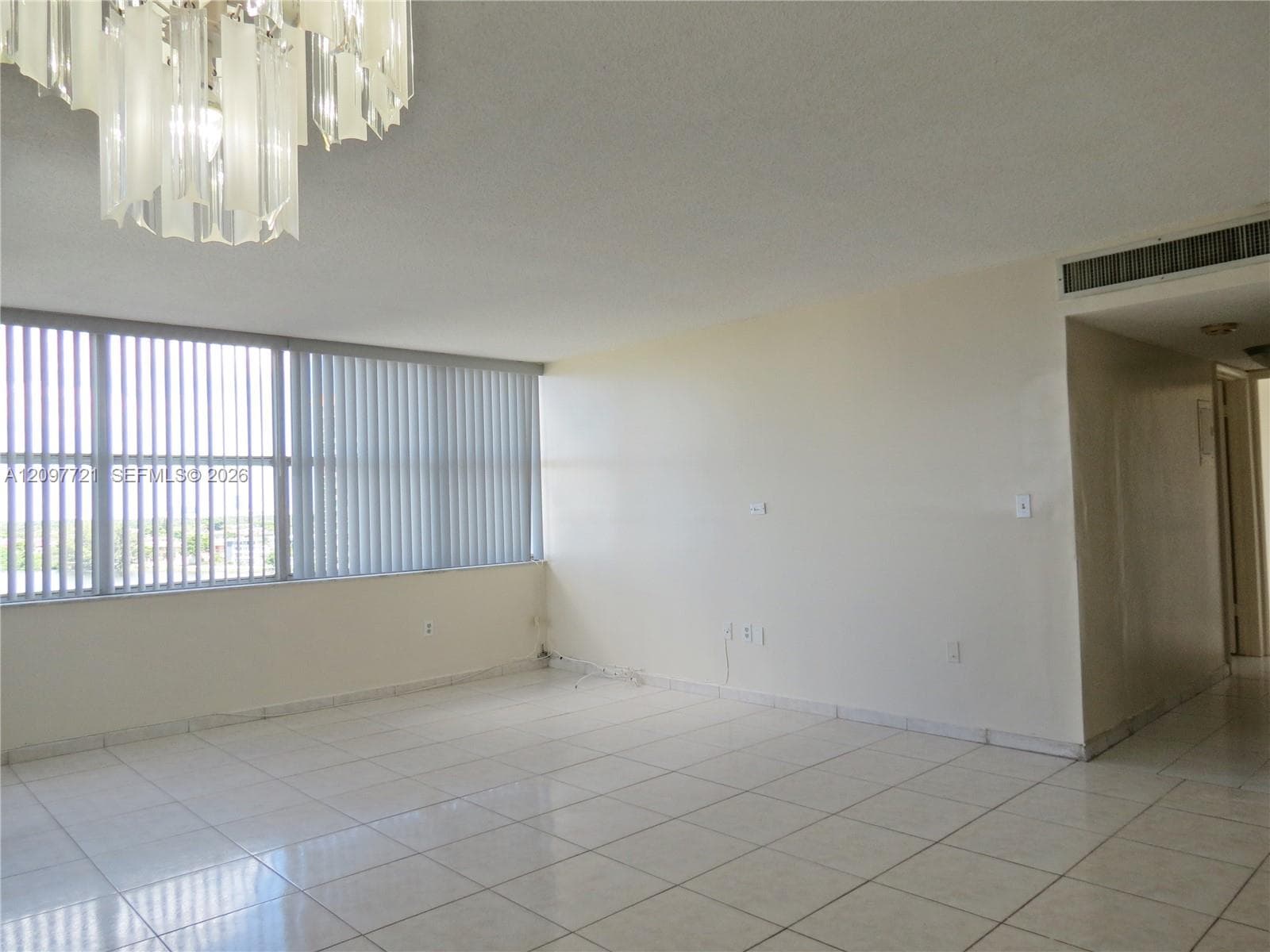 WILSHIRE CONDO · #906W in Miami - Photo 7