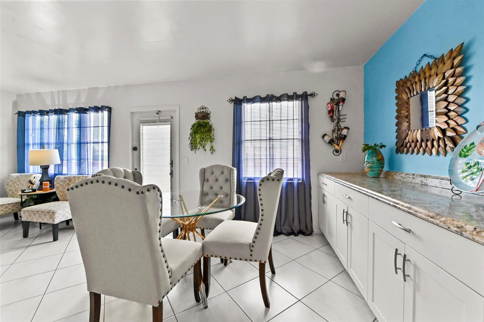 10 Dining room 02
