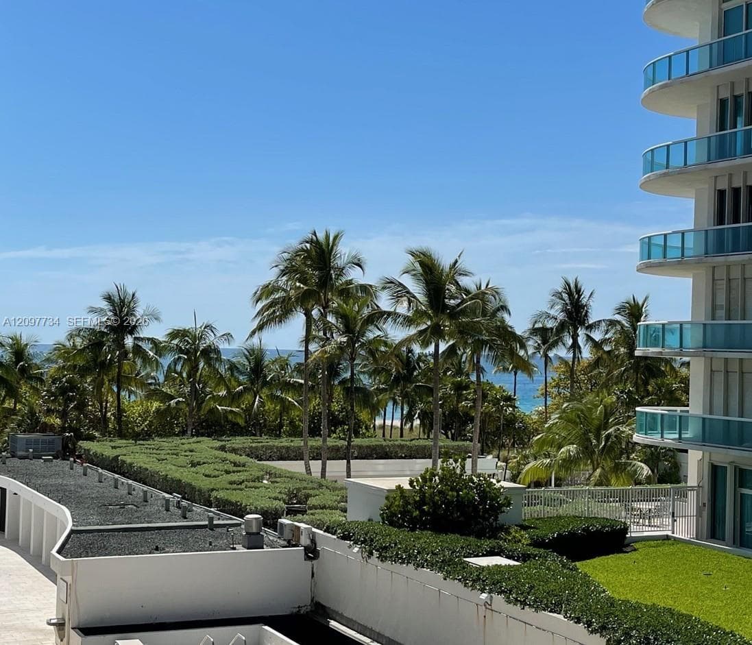 Bal Harbour 101 · #305 in Bal Harbour - Photo 5