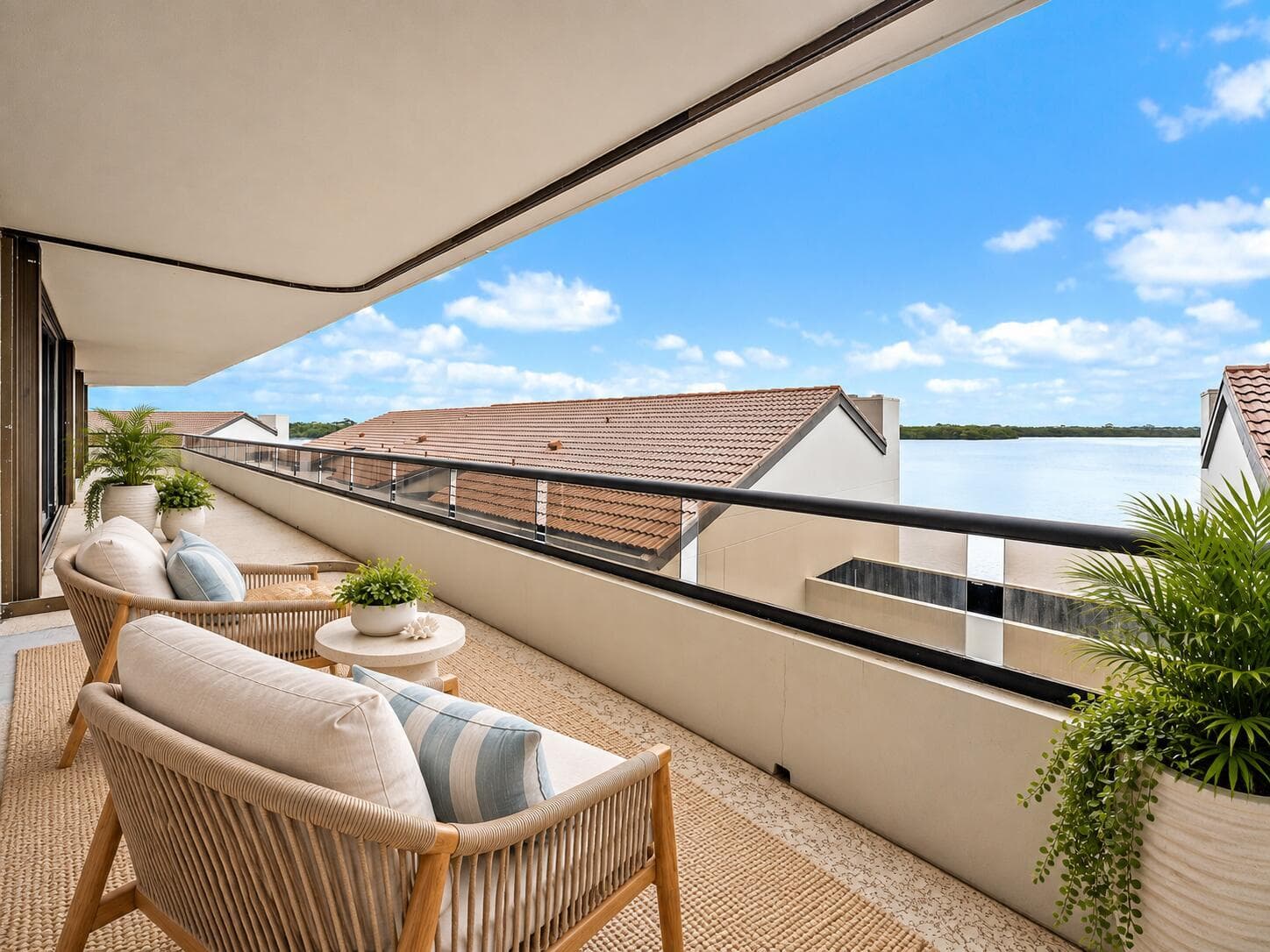 Balcony - Virtually staged