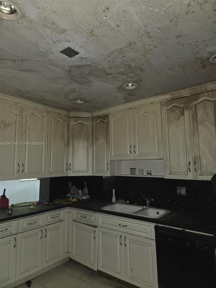 5861 SW 63rd Ct photo 6